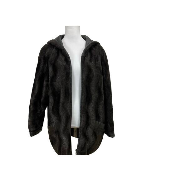 Vintage Gantos Reversible Jacket – Leather & Faux Fur - Picture 4 of 11